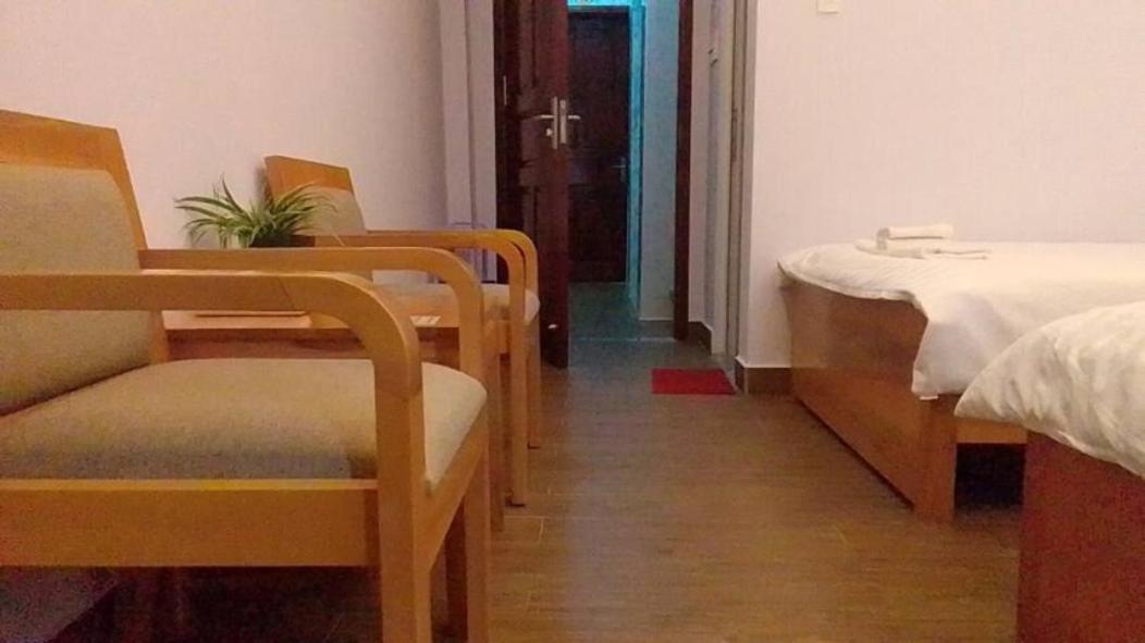 Отель 102 House Хошимин Экстерьер фото